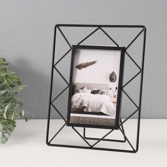 Фоторамка металл на 1 фото 10х15 см "Лофт. Треугольники" черный 18х1х22 см