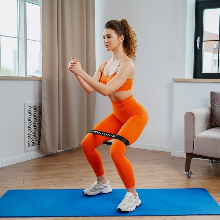 Фитнес-резинка ONLYTOP, 30,5х7,6х0,11 см, нагрузка 10 кг, цвет чёрный