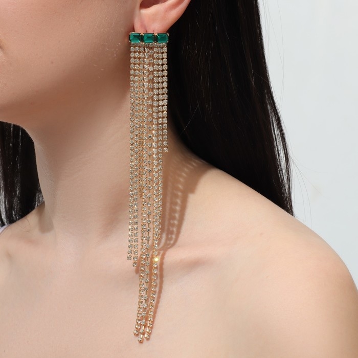 Серьги висячие со стразами «Мулен Руж» водопад, цвет бело-зелёный в золоте, 19 см