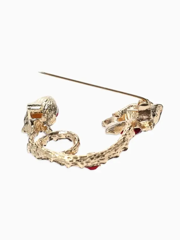 Брошь &laquo;Цветок&raquo; роза бутон, цвет красный в золоте