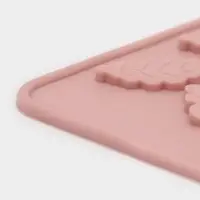 Форма для конфет и шоколада Доляна &laquo;Листики&raquo;, силикон, 21.2&times;11.5 см, 24 ячейки, розовая