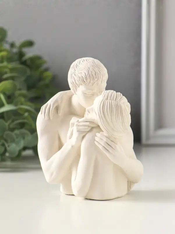 Фигурка &laquo;Любовь&raquo;, 11&times;7&times;8 см, гипс