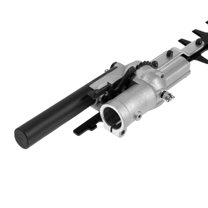 Насадка на триммер ТУНДРА, кусторез, 440 мм, посадочное место 26 мм, шкив 9 зубьев Насадка на триммер ТУНДРА, кусторез, 440 мм, посадочное место 26 мм, шкив 9 зубьев