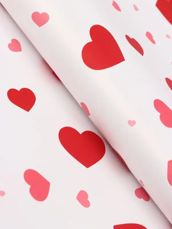 Пленка для цветов, &laquo;Сердца на белом&raquo;, красная, 57&times;57 см