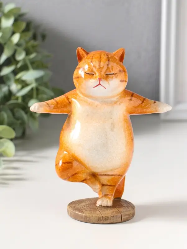 Сувенир полистоун лак "Пухлый кот-йог" 12х7х14,7 см