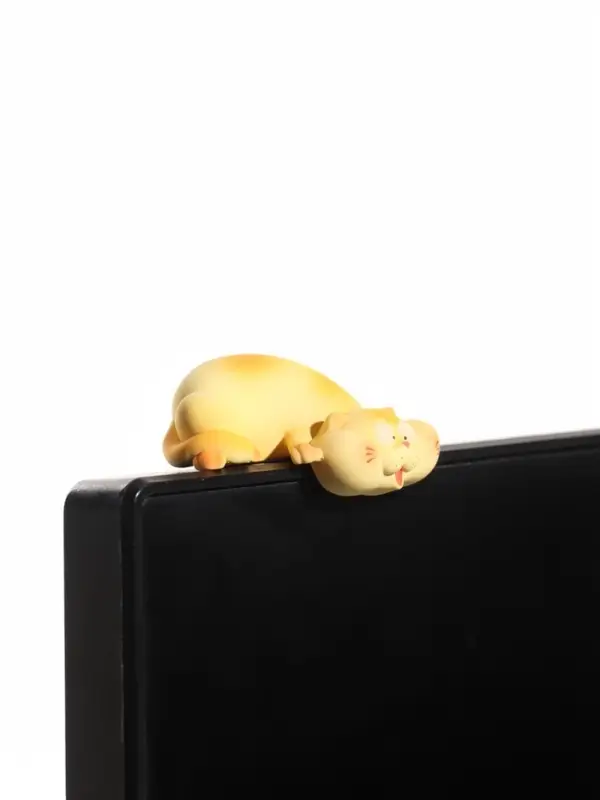 Мини - фигурка на монитор &laquo;Котик падает&raquo;, 2&times;5&times;3.5 см