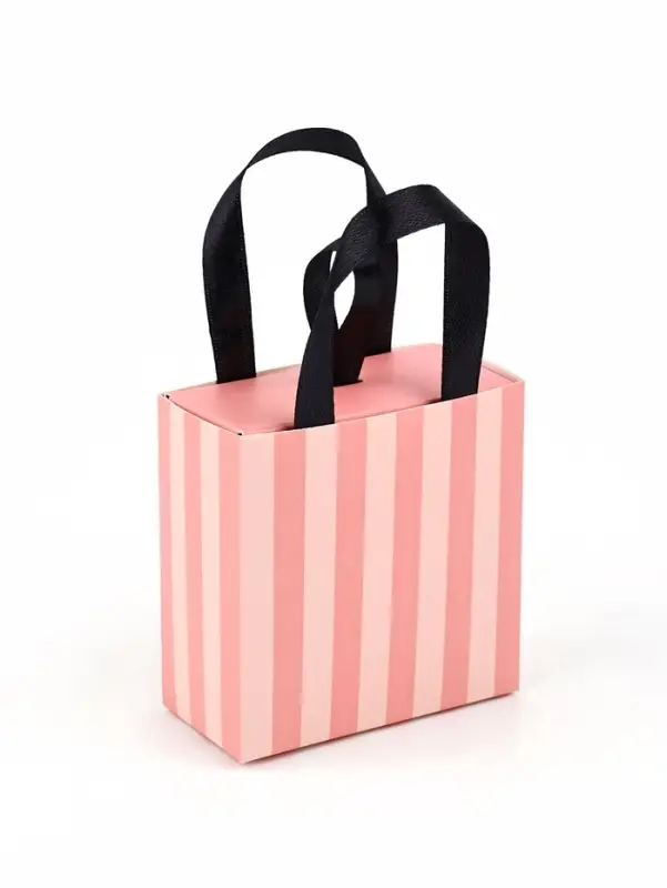 Коробка-пакет под бижутерию «Для тебя», 7.5 х 7.5 х 3.5 см Коробка-пакет под бижутерию «Для тебя», 7.5 х 7.5 х 3.5 см