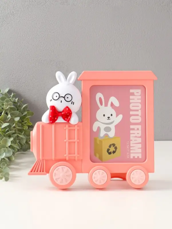 Фоторамка пластик 13х18 см "Зайка в поезде" розовый 3х27,5х24,8 см