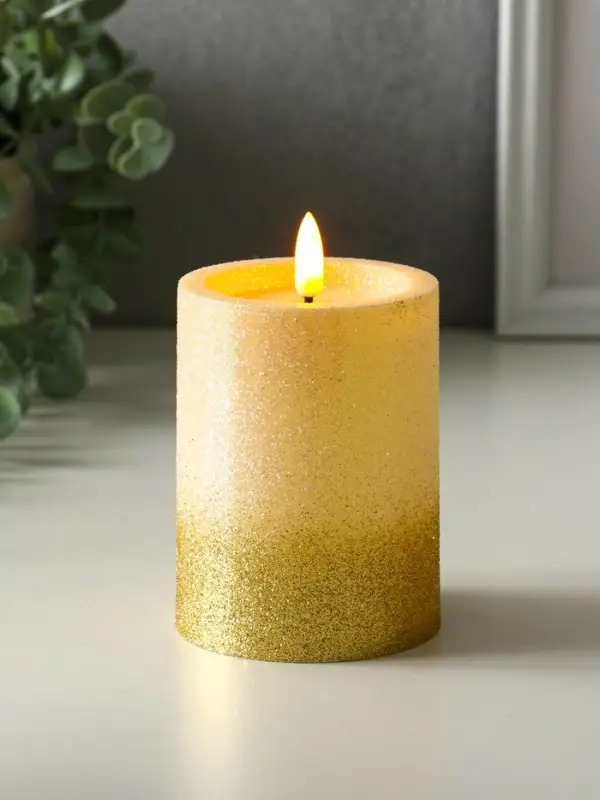 Светодиодная свеча LED RISALUX «Блёстки» 3хAAA золото 7,5х7,5х10 см