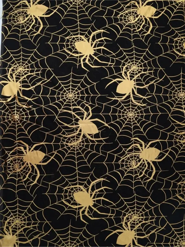 Скатерть одноразовая на хэллоуин &laquo;Золотая паутина&raquo;, 200&times;140