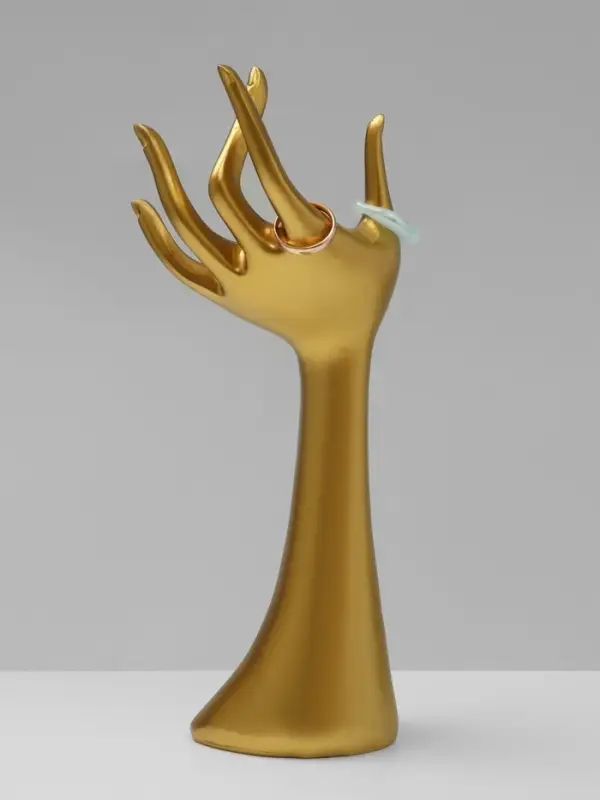 Подставка для украшений QF &laquo;Рука&raquo;, 9.5&times;7&times;24, цвет золото