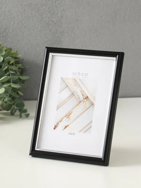 Фоторамка для фото 13&times;18 см &laquo;МИРАМ&raquo;, пластик, чёрный с серебром, (пластиковый экран)