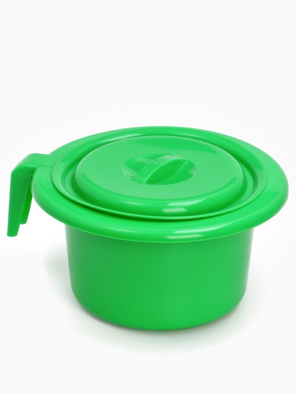 Горшок детский  с крышкой