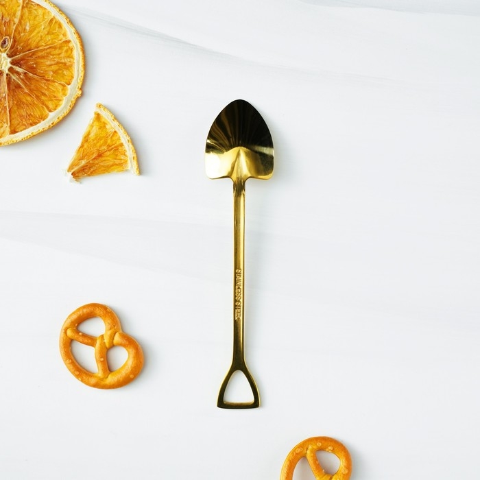 Ложка десертная из нержавеющей стали Magistro «Лопата», длина 12 см, цвет золотой Ложка десертная из нержавеющей стали Magistro «Лопата», длина 12 см, цвет золотой