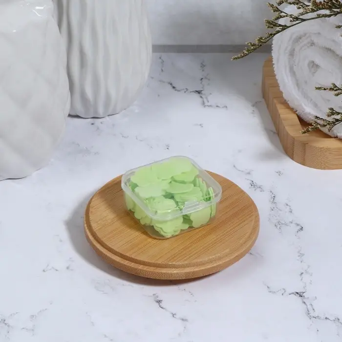 Мыло листовое, в пластинах, 72 (± 2) шт., в футляре, зелёное