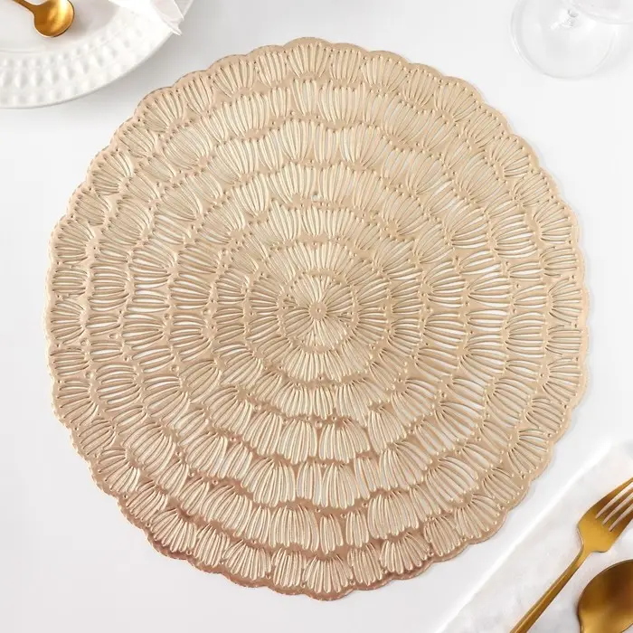 Салфетки сервировочные на стол Доляна &laquo;Бутоны&raquo;, d=38 см, 4 шт., золотые