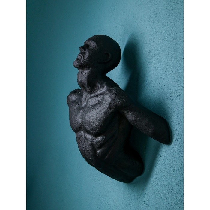 Фигура «Фантом», полистоун, 85 см, цвет чёрный матовый Фигура «Фантом», полистоун, 85 см, цвет чёрный матовый