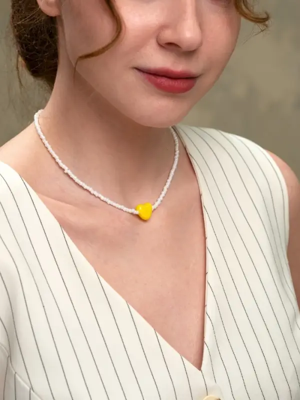 Чокер из бисера &laquo;Сердце&raquo;, L=45 см, белый, жёлтый в золоте