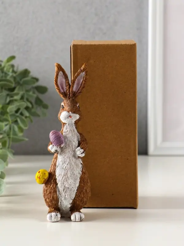 Сувенир полистоун "Кролик с пасхальными яичками" 4,8х5х14,5 см
