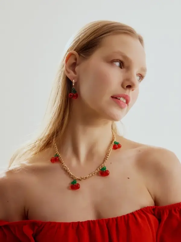 Серьги кольца &laquo;Вишенки&raquo;, цветные в золоте