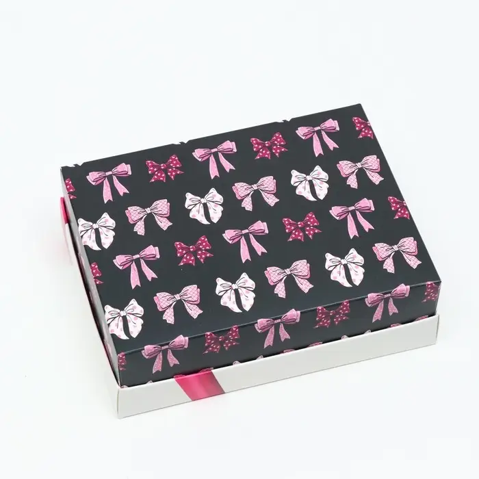 Подарочная коробка «Бантики», 16.5×12.5×5.2 см Подарочная коробка «Бантики», 16.5×12.5×5.2 см