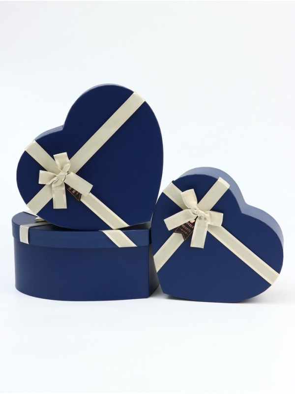 Набор коробок 3 в 1 сердца 31 х 27 х 13,3; 28 х 25 х 11,7; 26 х 23 х 10,3 см