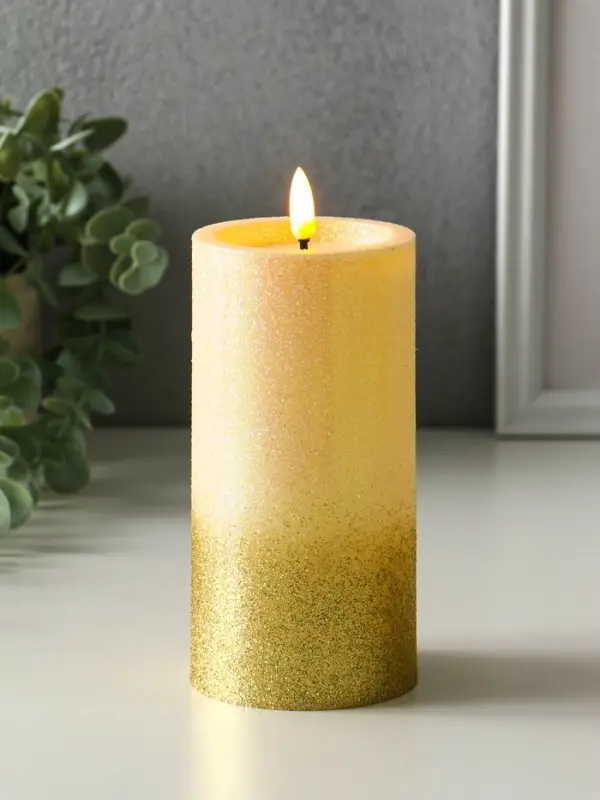 Светодиодная свеча LED RISALUX «Блёстки» 3хAAA золото 7,5х7,5х15 см