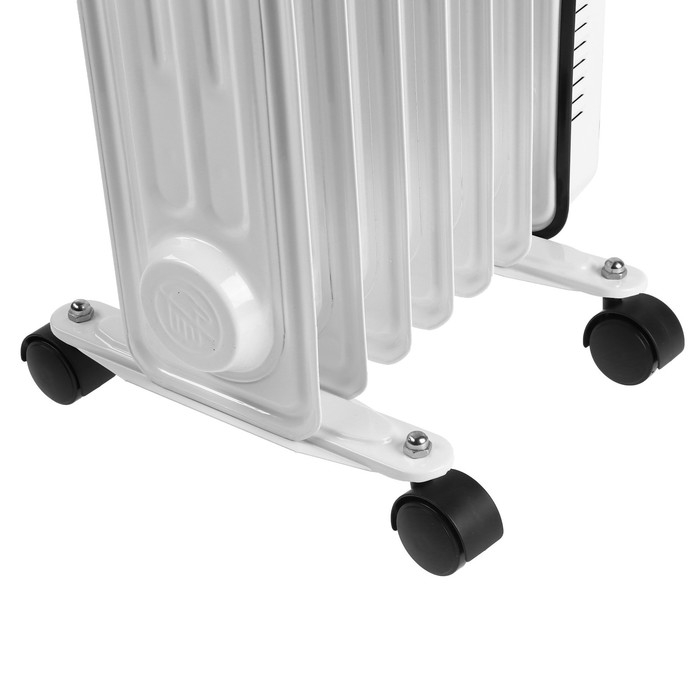 Обогреватель Centek CT-6205, масляный, напольный, 1500 Вт, 15 м², 7 секций, белый Обогреватель Centek CT-6205, масляный, напольный, 1500 Вт, 15 м², 7 секций, белый