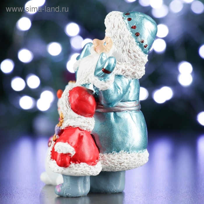 Новогодняя фигура  Новогодняя фигура "Дед Мороз cнеговик и девочка" МИКС 10х6х11см