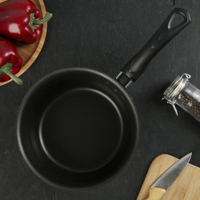 Ковш Consul d=18 см, 2 л, пластиковая ручка, стеклянная крышка, антипригарное покрытие, цвет чёрный Ковш Consul d=18 см, 2 л, пластиковая ручка, стеклянная крышка, антипригарное покрытие, цвет чёрный