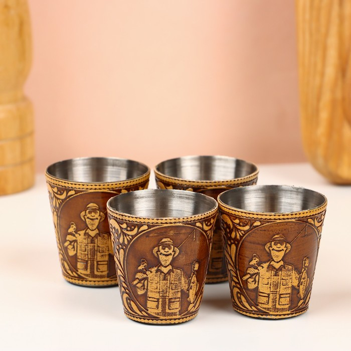 Набор стопок «Рыбак», 4 шт, в футляре, 4,5×4,5×9 см, береста Набор стопок «Рыбак», 4 шт, в футляре, 4,5×4,5×9 см, береста