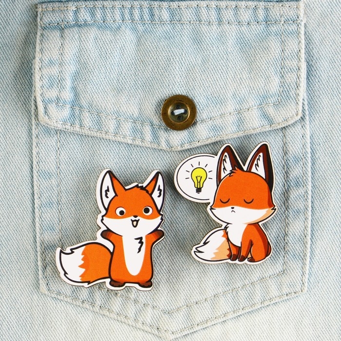 Значки деревянные «Это сумасшедшая идея», 2 шт. Значки деревянные «Это сумасшедшая идея», 2 шт.