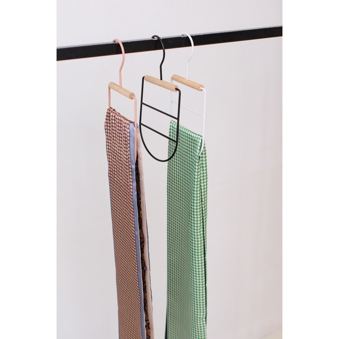 Вешалка для ремней и шарфов LaDо́m Laconique, 11,5×23×1,1 см, многоуровневая, цвет белый Вешалка для ремней и шарфов LaDо́m Laconique, 11,5×23×1,1 см, многоуровневая, цвет белый