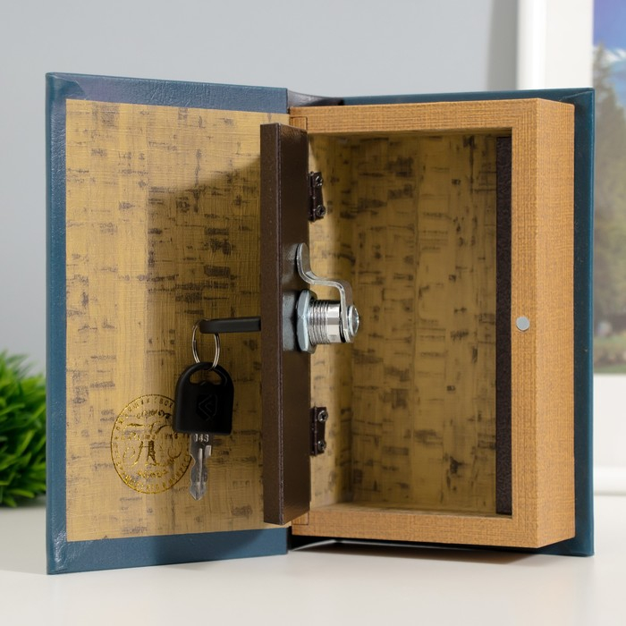 Сейф дерево книга кожзам Сейф дерево книга кожзам "Евгений Онегин" 17х11х5 см