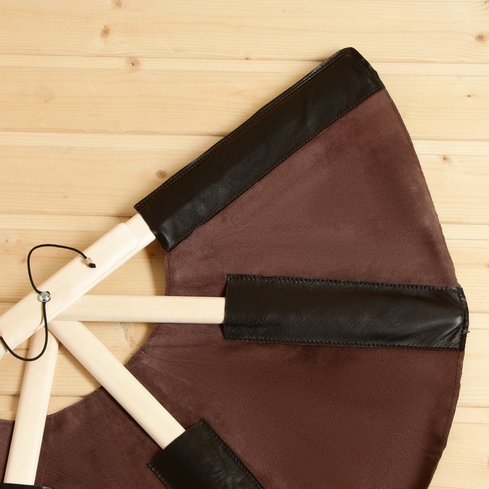 Веер банный для разгона пара коричневый, кожа Веер банный для разгона пара коричневый, кожа