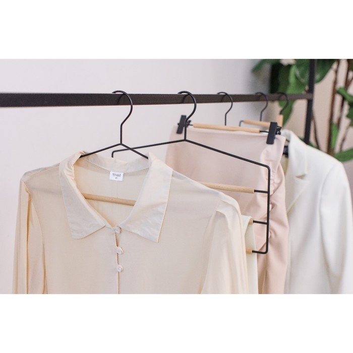 Плечики - вешалка для брюк и юбок LaDо́m Laconique, многоуровневая, 37×31,5×1,1 см, цвет чёрный Плечики - вешалка для брюк и юбок LaDо́m Laconique, многоуровневая, 37×31,5×1,1 см, цвет чёрный