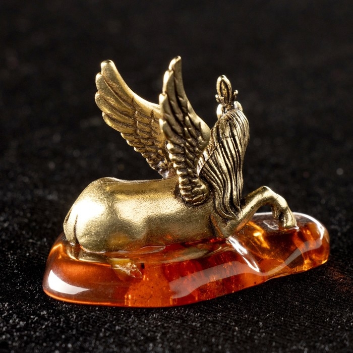 Сувенир Сувенир "Конь Пегас", латунь, янтарь