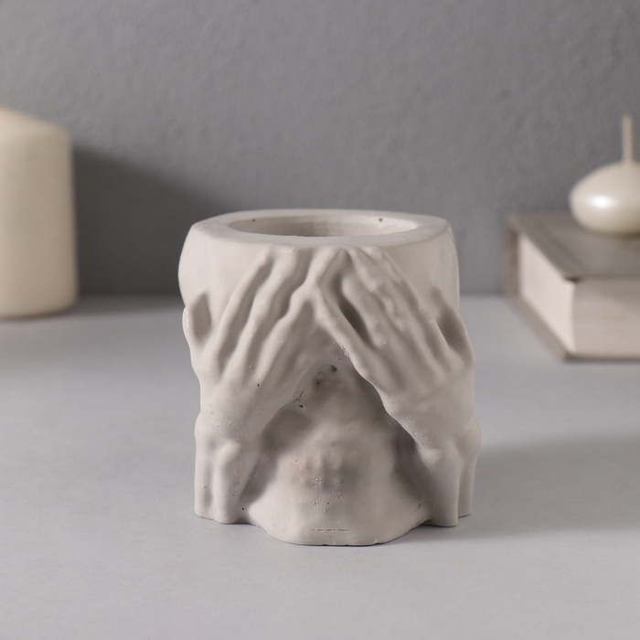 Подсвечник  Подсвечник "Череп Прятки" 7*10см т.серый