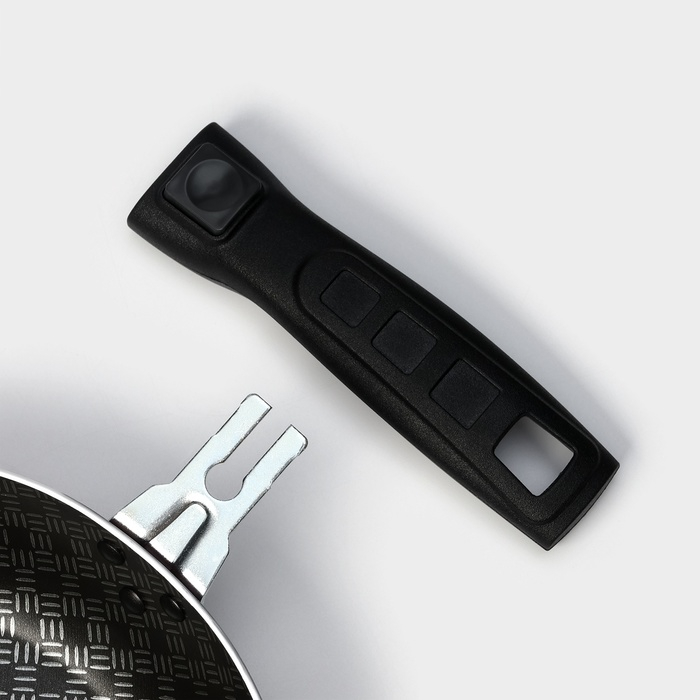 Сковорода «Хозяюшка», d=20 см, съёмная ручка, стеклянная крышка, антипригарное покрытие, цвет бордовый Сковорода «Хозяюшка», d=20 см, съёмная ручка, стеклянная крышка, антипригарное покрытие, цвет бордовый