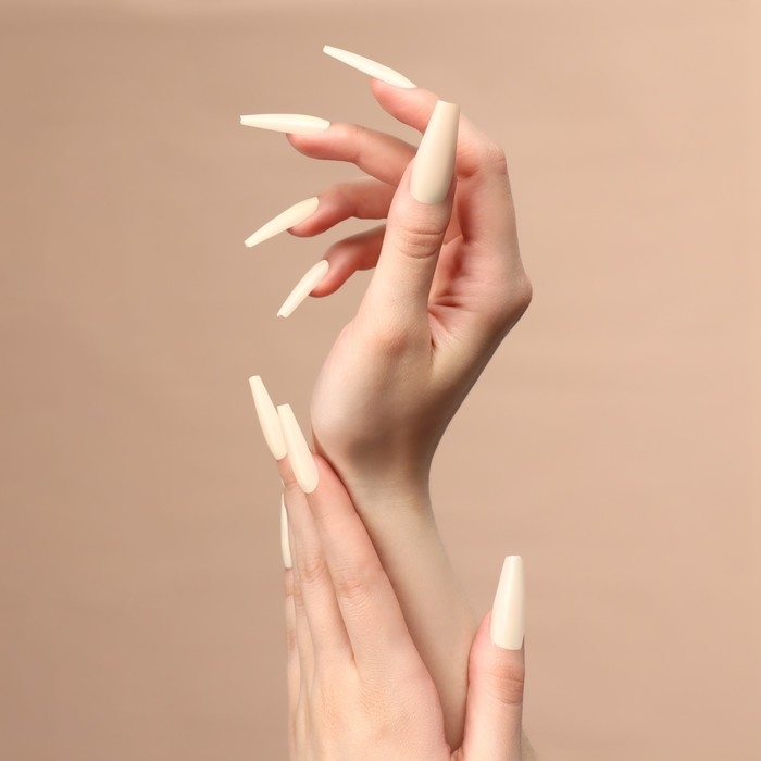 Накладные ногти «Base», 100 шт, в контейнере, цвет бежевый Накладные ногти «Base», 100 шт, в контейнере, цвет бежевый