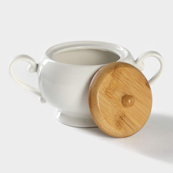 Сахарница фарфоровая на бамбуковой подставке BellaTenero, 500 мл, цвет белый Сахарница фарфоровая на бамбуковой подставке BellaTenero, 500 мл, цвет белый