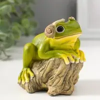Сувенир полистоун "Лягушонок на коряге с улитками на ушах" 9,5 см