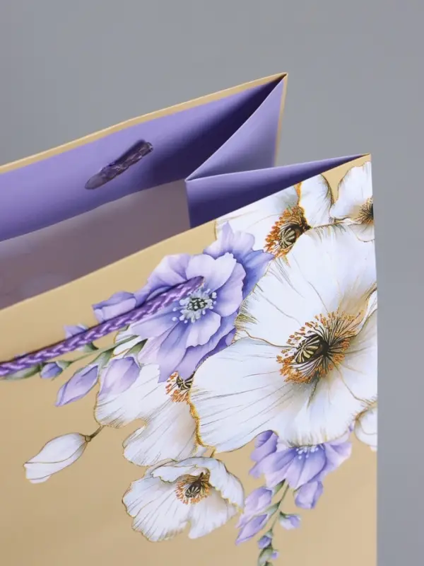 Пакет подарочный ламинированный "Самой нежной" 18 х 22,3 х 10 см