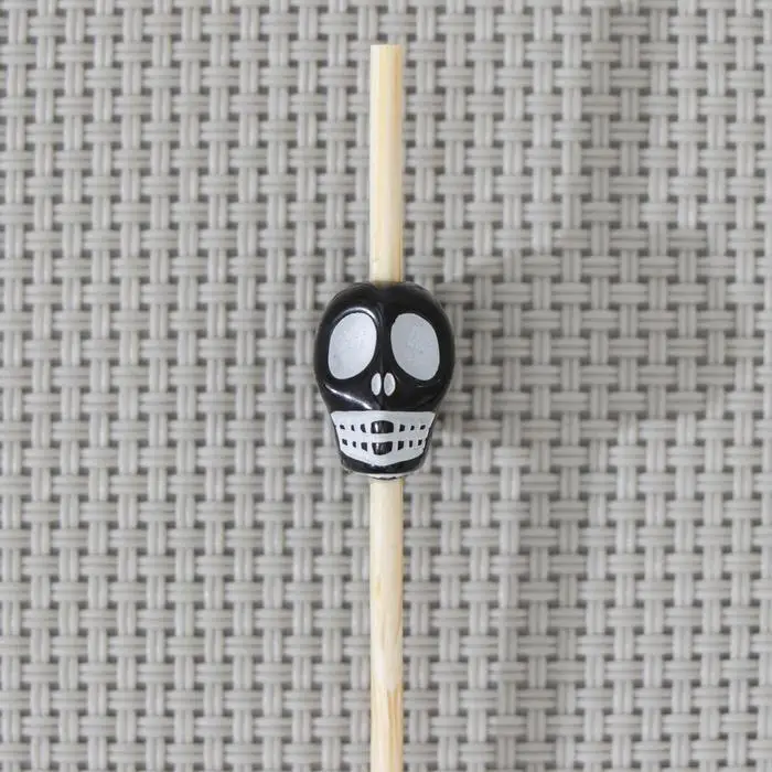 Шпажки «Череп», набор 25 шт, 12 см, бамбук, чёрный Шпажки «Череп», набор 25 шт, 12 см, бамбук, чёрный