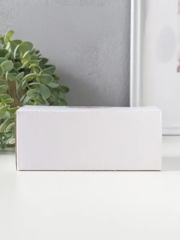 Сувенир полистоун "Маленькая принцесса с алым сердцем" 5х5,5х13 см