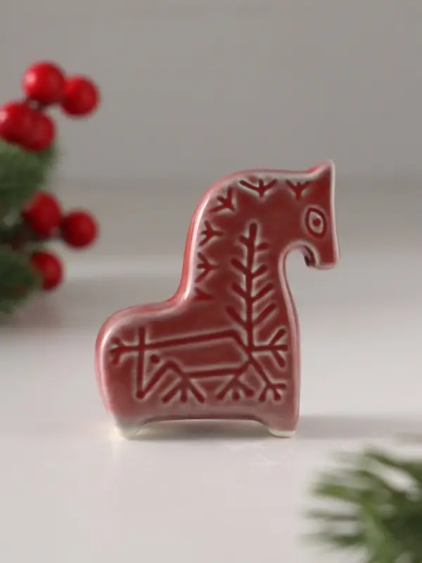 Фигурка фарфор «Конь Олень - славянский символ», эффектарная глазурь, 7 см Фигурка фарфор «Конь Олень - славянский символ», эффектарная глазурь, 7 см