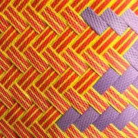 Сумка плетёная пластиковая 20х10х30 см, цв. сиренево-жёлтый Сумка плетёная пластиковая 20х10х30 см, цв. сиренево-жёлтый