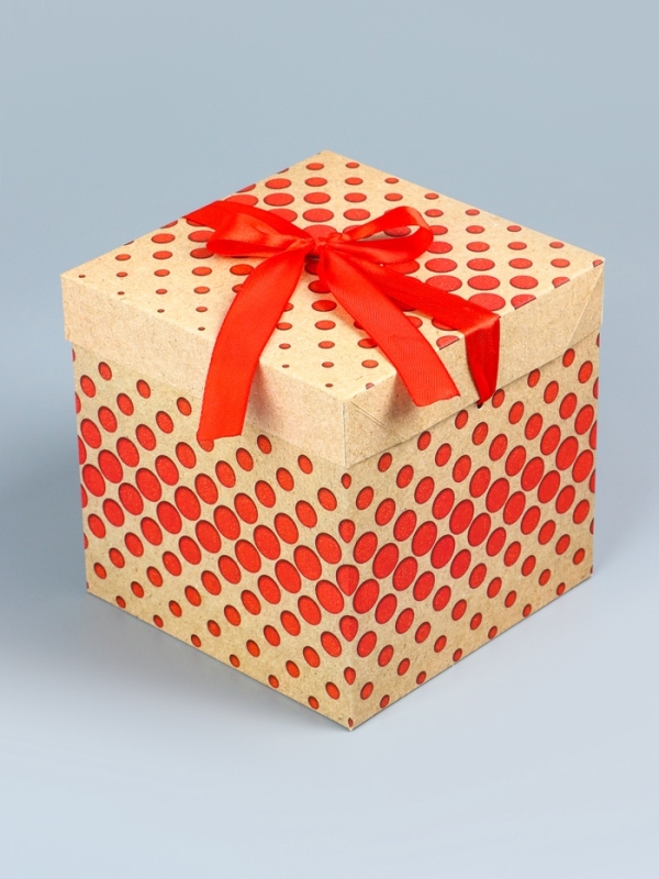 Коробка подарочная самосборная «Горошек» крафт 15×15×15 см Коробка подарочная самосборная «Горошек» крафт 15×15×15 см