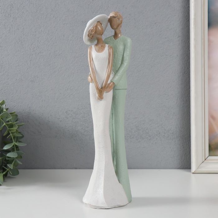 Сувенир полистоун  Сувенир полистоун "Пара влюблённых" зелёный с цветом дерева 8х6,5х31,5 см