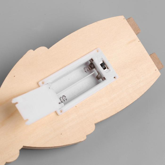 Светодиодная фигура «Дед Мороз» 11 × 28 × 5 см, дерево, батарейки АААх2 (не в комплекте), свечение тёплое белое Светодиодная фигура «Дед Мороз» 11 × 28 × 5 см, дерево, батарейки АААх2 (не в комплекте), свечение тёплое белое